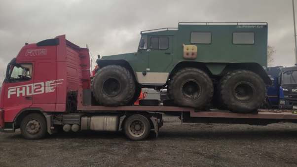Доставка БТР и грузов военного назначения на низком трале