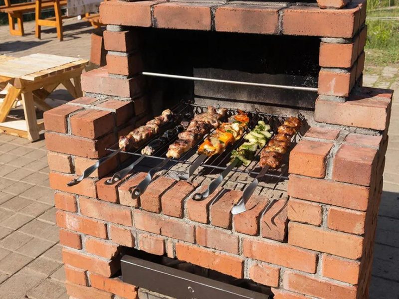 Кирпичный мангал: наш план постройки — от фундамента до первых ароматов на углях